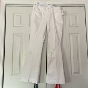 Good legs flare jeans